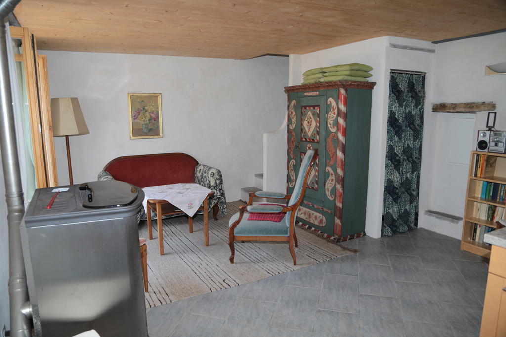 Casa Flora Apartment Verdabbio ภายนอก รูปภาพ